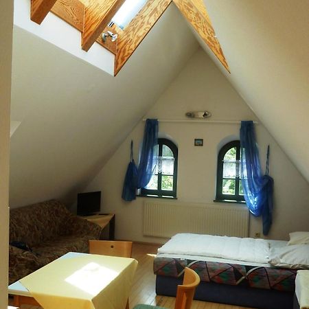 Mb Hotel Weisser Hirsch 혼슈타인 외부 사진